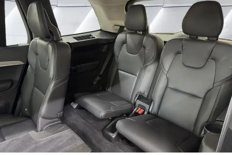 Volvo XC90 din 2024 cu 19.685 km - oferta VOL159227 - foto 17