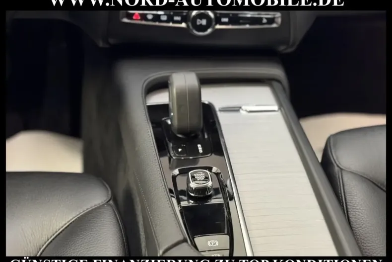 Volvo XC90 din 2021 cu 91.204 km - oferta VOL159231 - foto 20