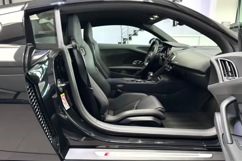 Audi R8 din 2022 cu 7.000 km - oferta AUD159235 - foto 11