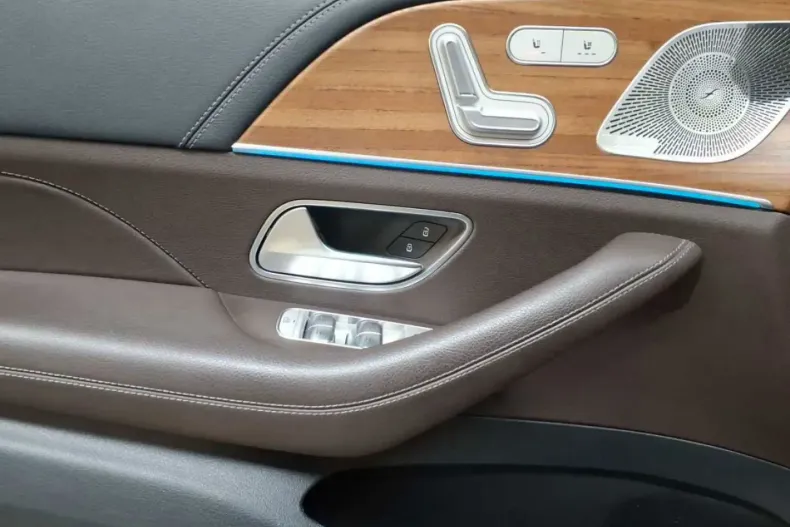 Mercedes-Benz GLE 300 din 2022 cu 73.367 km - oferta MER159239 - foto 10