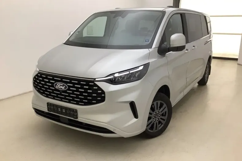 Ford Tourneo Custom din 2024 cu 15.900 km - oferta FOR159256 - foto 1