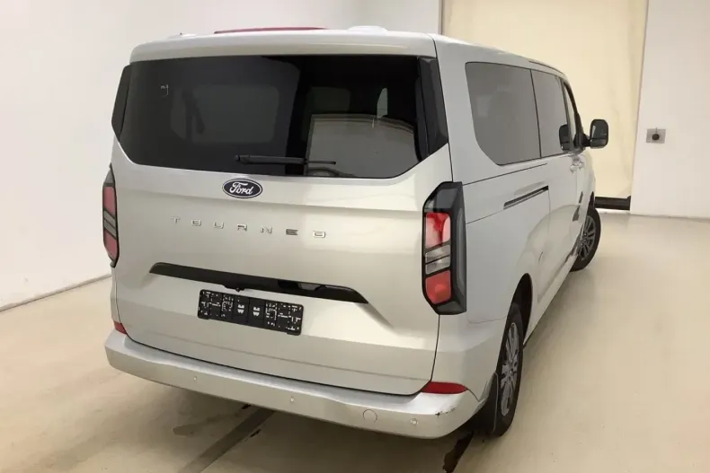 Ford Tourneo Custom din 2024 cu 15.900 km - oferta FOR159256 - foto 2