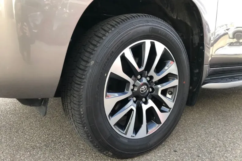 Toyota Land Cruiser din 2024 cu 21.000 km - oferta TOY159257 - foto 8