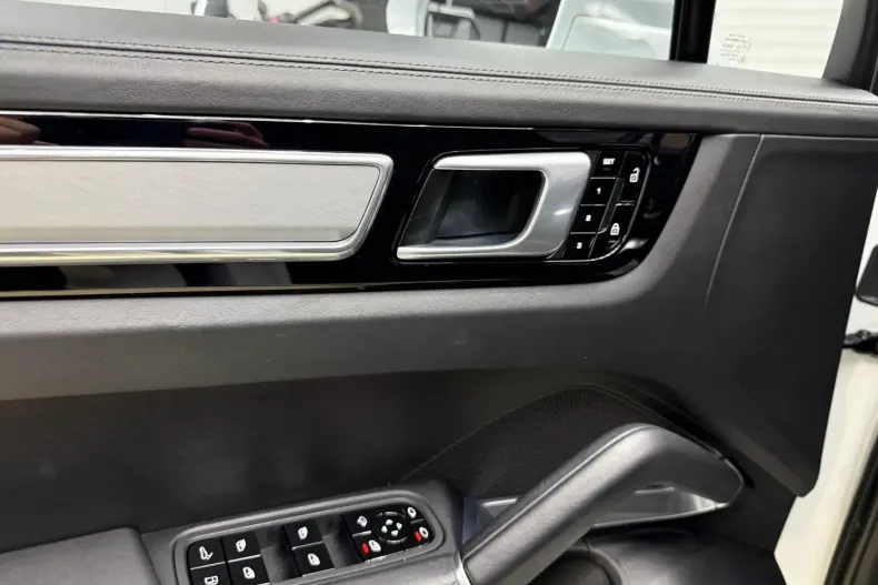 Porsche Cayenne din 2021 cu 31.000 km - oferta POR159260 - foto 29