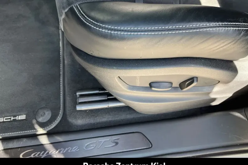 Porsche Cayenne din 2022 cu 45.626 km - oferta POR159265 - foto 18