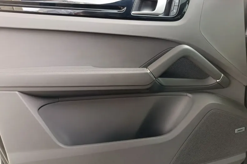 Porsche Cayenne din 2022 cu 27.800 km - oferta POR159266 - foto 16