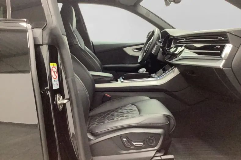 Audi Q8 din 2023 cu 50.483 km - oferta AUD159282 - foto 3