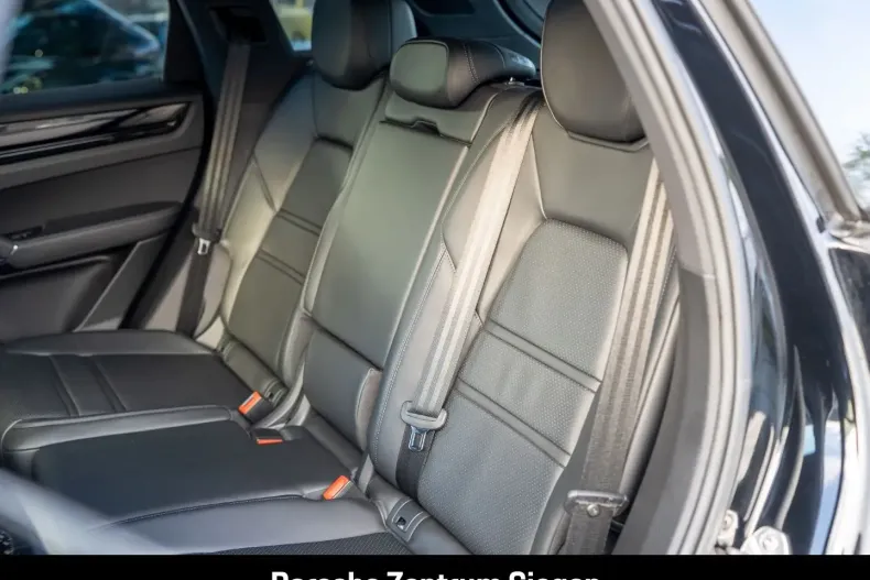 Porsche Cayenne din 2022 cu 42.822 km - oferta POR159284 - foto 23