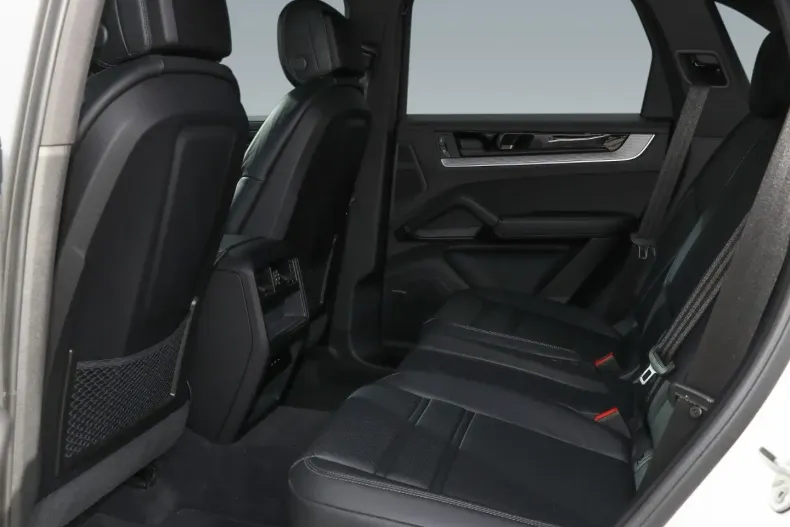 Porsche Cayenne din 2024 cu 31.600 km - oferta POR159299 - foto 15