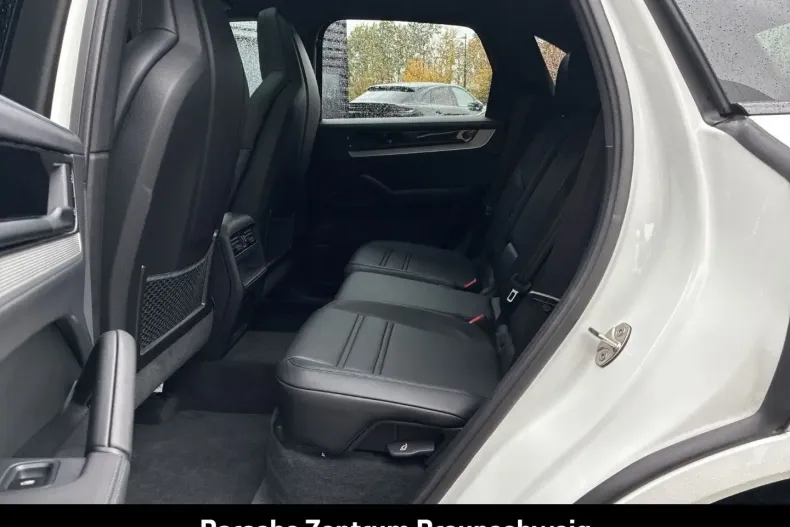 Porsche Cayenne din 2024 cu 19.499 km - oferta POR159300 - foto 31