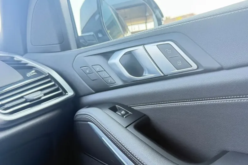 BMW X5 din 2022 cu 42.698 km - oferta BMW159328 - foto 41