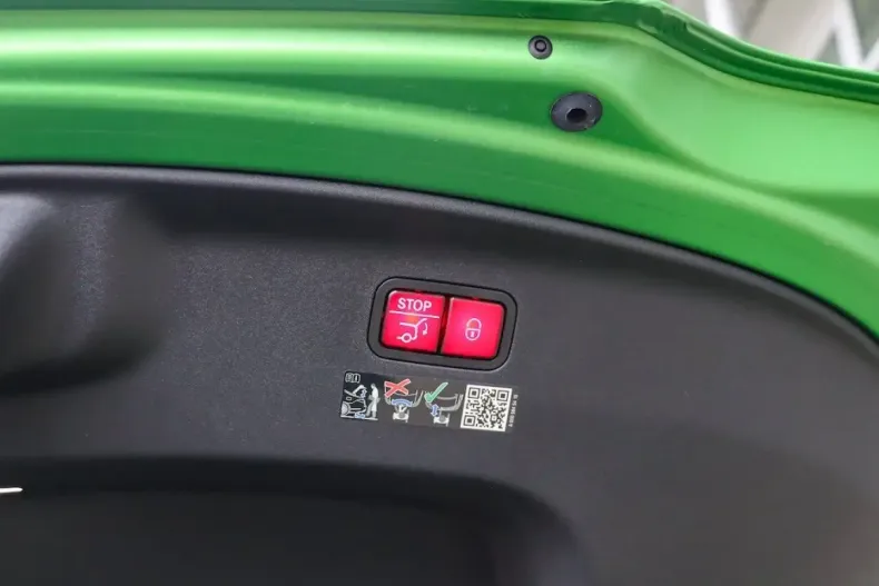 Mercedes-Benz AMG GT din 2024 cu 11.350 km - oferta MER159340 - foto 28