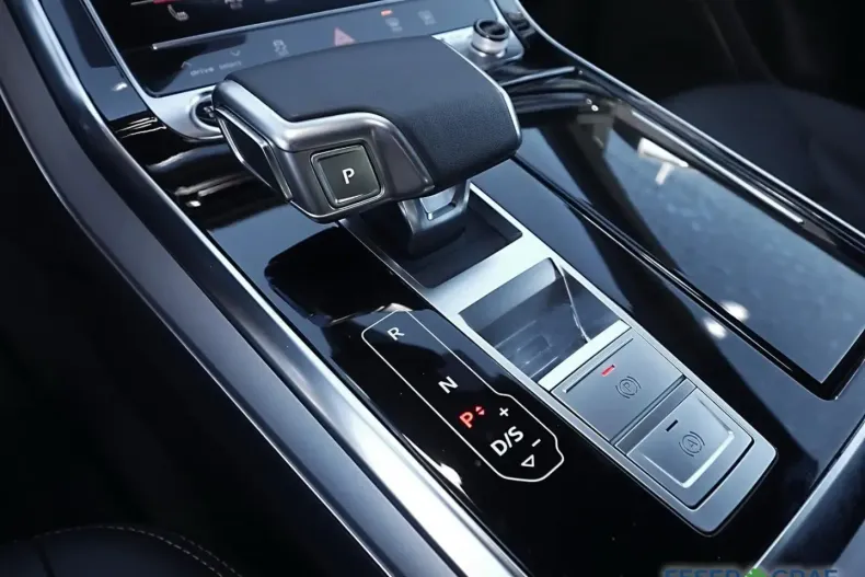 Audi Q8 din 2025 cu 23.916 km - oferta AUD159344 - foto 8