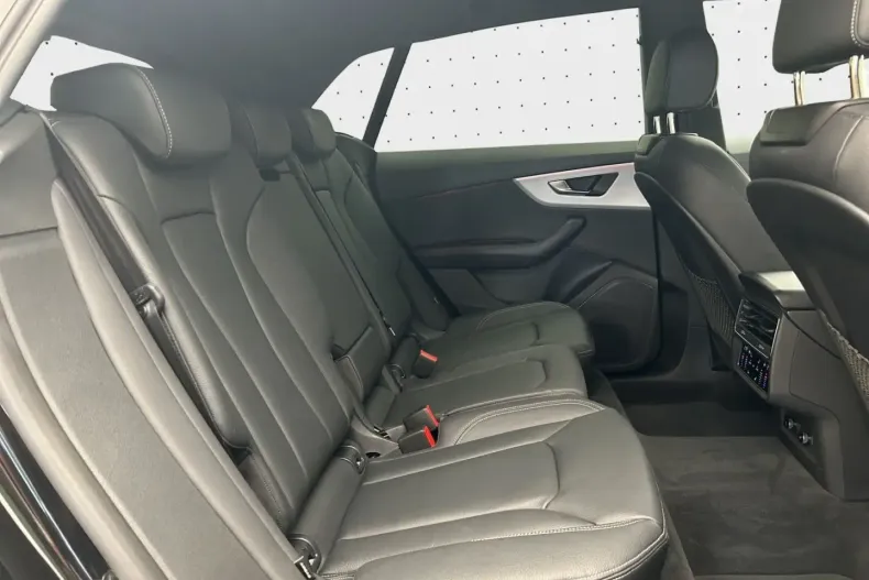 Audi Q8 din 2024 cu 21.716 km - oferta AUD159345 - foto 16