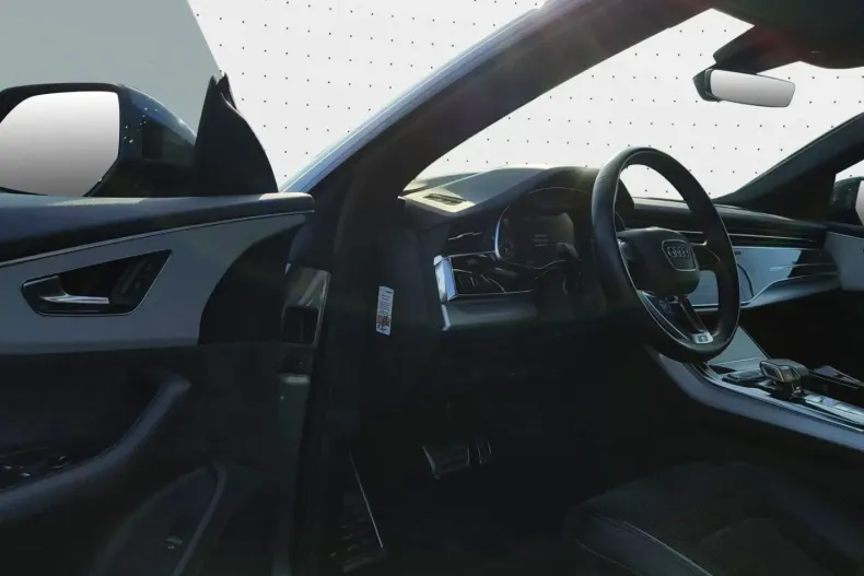 Audi Q8 din 2022 cu 48.351 km - oferta AUD159346 - foto 13