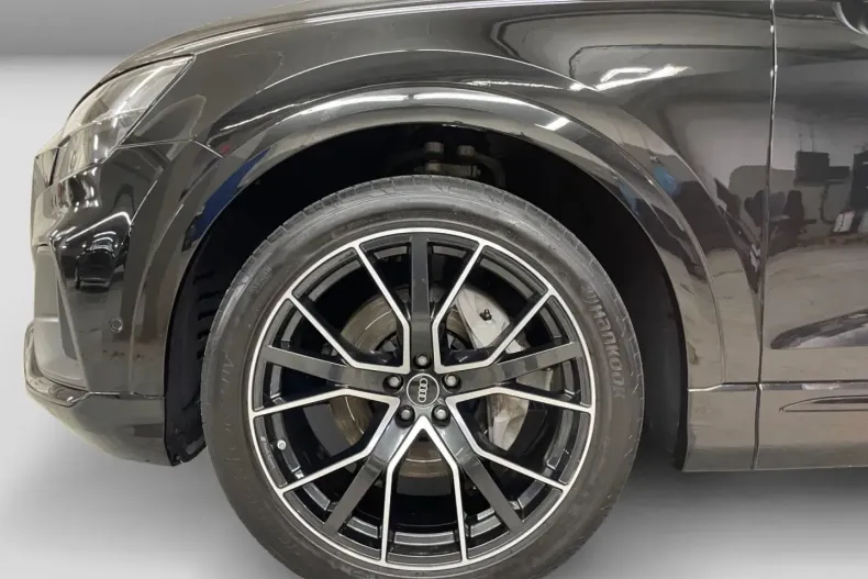 Audi Q8 din 2022 cu 44.652 km - oferta AUD159348 - foto 3