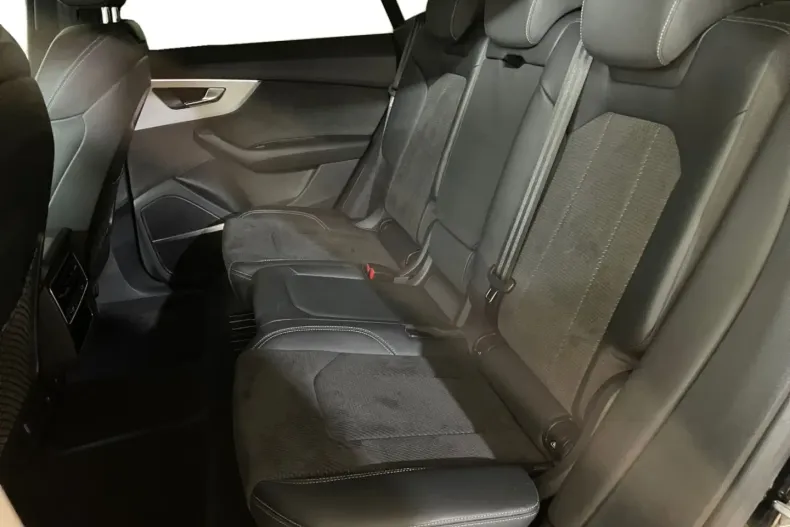 Audi Q8 din 2022 cu 44.652 km - oferta AUD159348 - foto 9