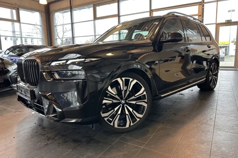 BMW X7 din 2023 cu 74.800 km - oferta BMW159353 - foto 1