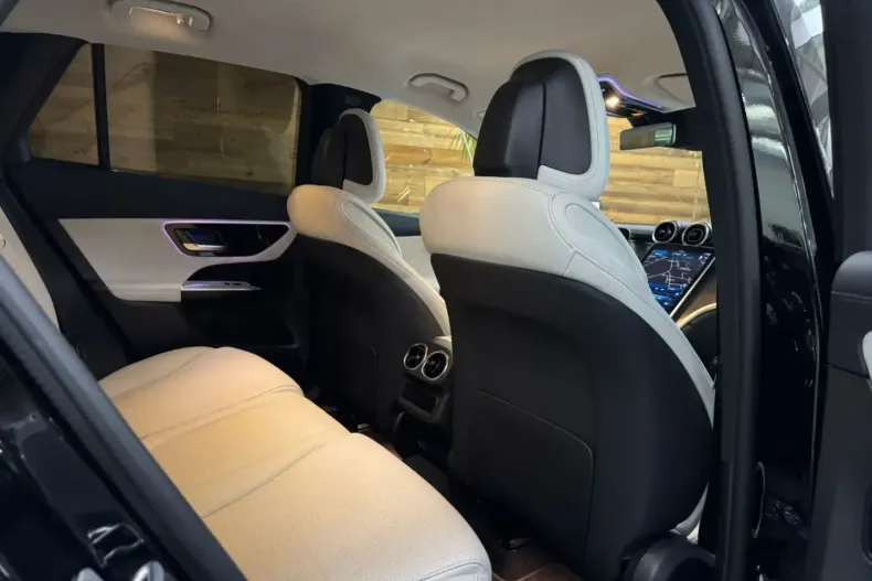 Mercedes-Benz GLC 200 din 2023 cu 47.057 km - oferta MER159361 - foto 10