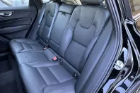 Volvo XC60 din 2023 cu 76.450 km - oferta VOL159365 - foto 11