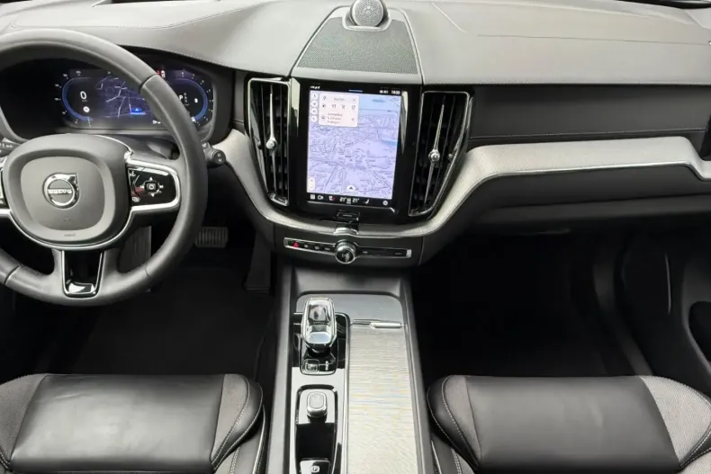 Volvo XC60 din 2023 cu 136.983 km - oferta VOL159367 - foto 9