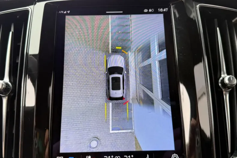 Volvo XC60 din 2023 cu 136.983 km - oferta VOL159367 - foto 12