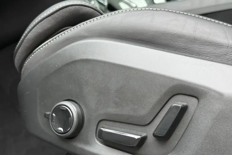 Volvo XC60 din 2023 cu 136.983 km - oferta VOL159367 - foto 23