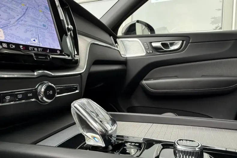 Volvo XC60 din 2023 cu 136.983 km - oferta VOL159367 - foto 27