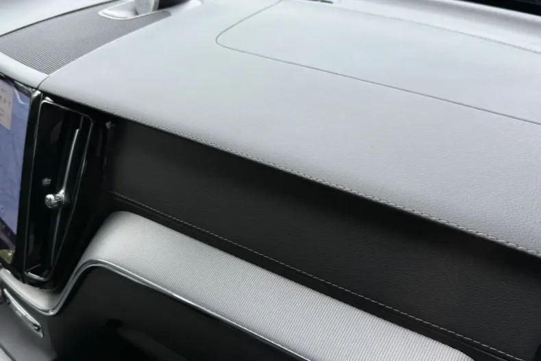 Volvo XC60 din 2023 cu 136.983 km - oferta VOL159367 - foto 35