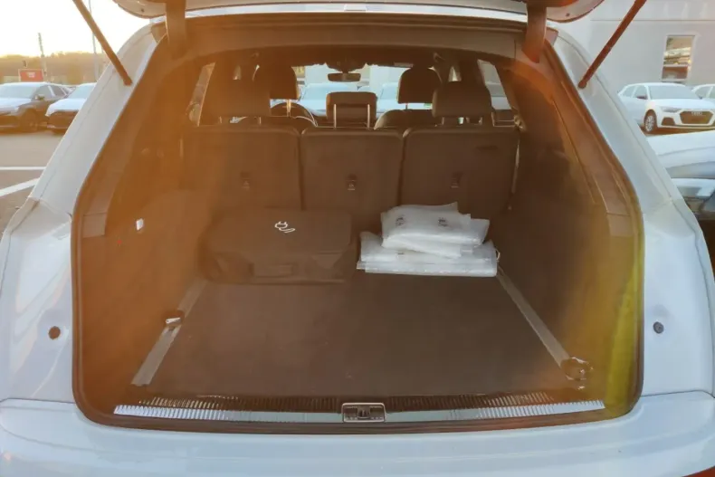 Audi Q7 din 2022 cu 46.750 km - oferta AUD159370 - foto 10