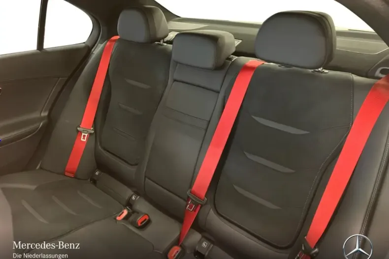 Mercedes-Benz C 63 AMG din 2024 cu 18.610 km - oferta MER159373 - foto 14