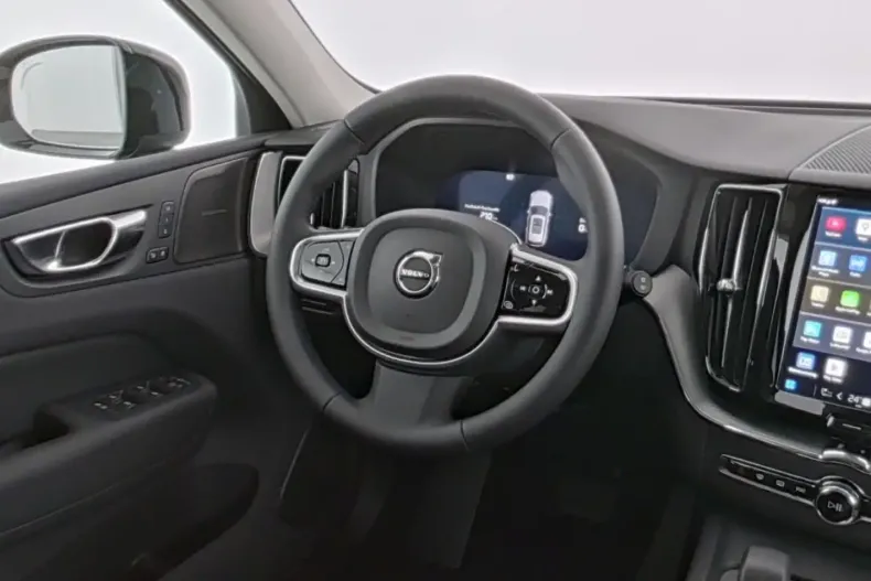 Volvo XC60 din 2025 cu 19.500 km - oferta VOL159374 - foto 4