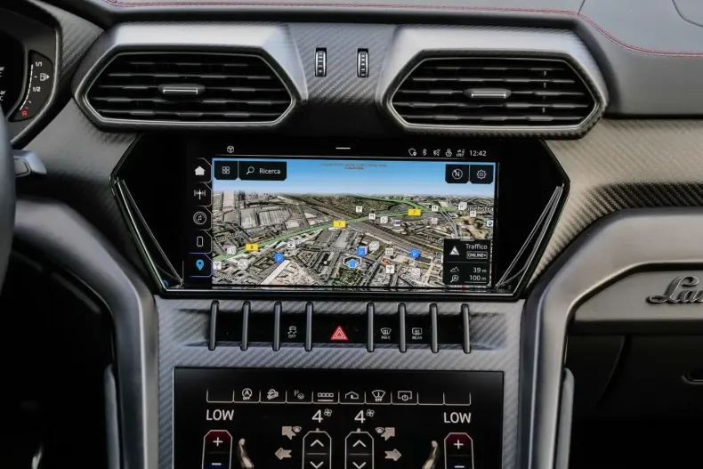 Lamborghini Urus din 2024 cu 17.770 km - oferta LAM159378 - foto 15