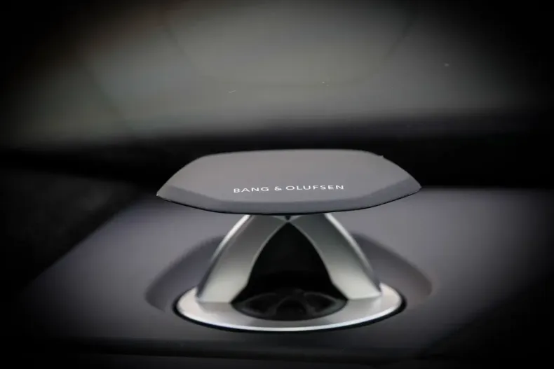 Lamborghini Urus din 2024 cu 17.770 km - oferta LAM159378 - foto 20