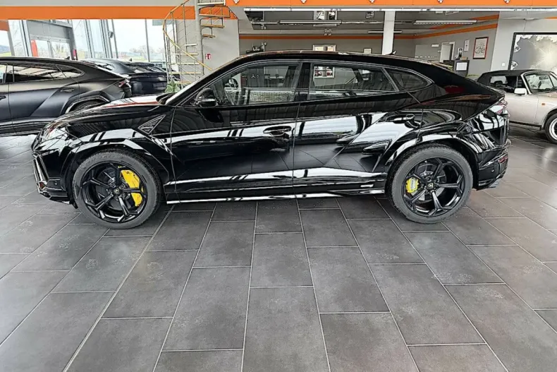 Lamborghini Urus din 2024 cu 13.740 km - oferta LAM159380 - foto 2