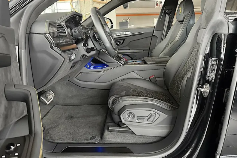 Lamborghini Urus din 2024 cu 13.740 km - oferta LAM159380 - foto 16