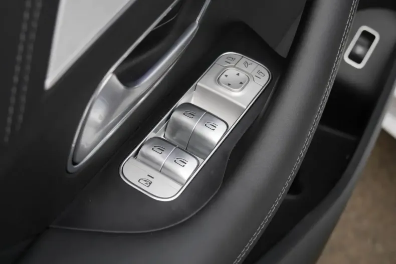 Mercedes-Benz GLE 580 din 2024 cu 26.541 km - oferta MER159397 - foto 14