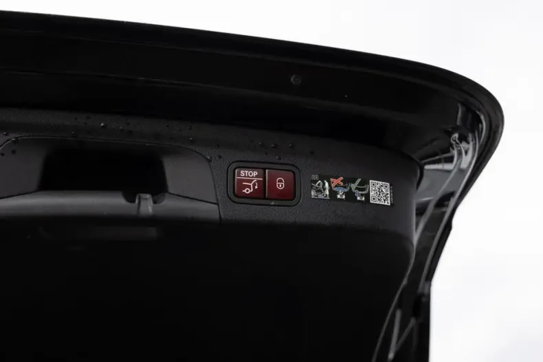 Mercedes-Benz GLE 300 din 2024 cu 14.268 km - oferta MER159402 - foto 7