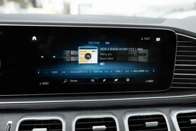 Mercedes-Benz GLE 300 din 2024 cu 14.268 km - oferta MER159402 - foto 11