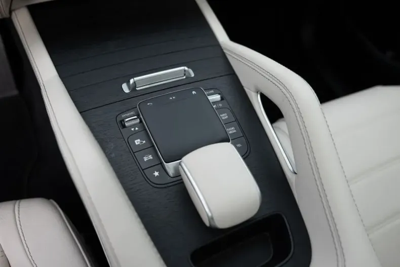 Mercedes-Benz GLE 300 din 2024 cu 14.268 km - oferta MER159402 - foto 16