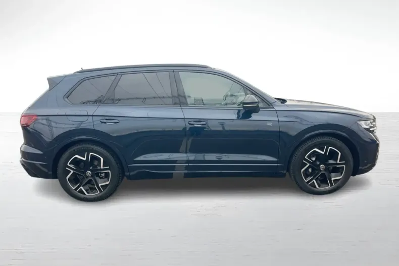 Volkswagen Touareg din 2025 cu 8.977 km - oferta VOL159436 - foto 6