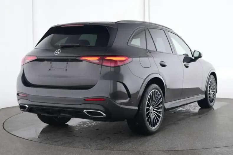 Mercedes-Benz GLC 300 din 2024 cu 19.990 km - oferta MER159437 - foto 3