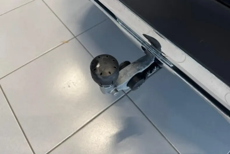 Mercedes-Benz GLC 300 din 2023 cu 20.900 km - oferta MER159440 - foto 15