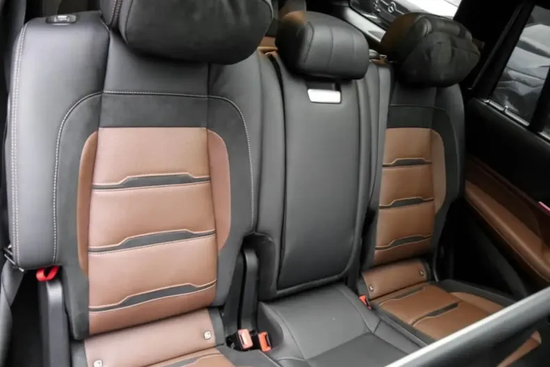 Mercedes-Benz GLS 63 din 2024 cu 23.370 km - oferta MER159444 - foto 4