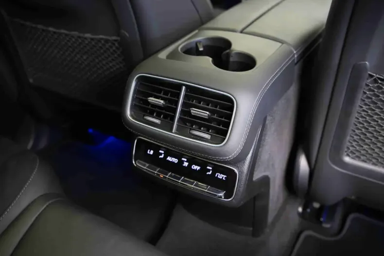 Mercedes-Benz GLS 63 din 2024 cu 15.500 km - oferta MER159446 - foto 16