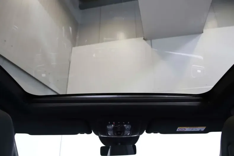 Mercedes-Benz GLS 63 din 2024 cu 15.500 km - oferta MER159446 - foto 19