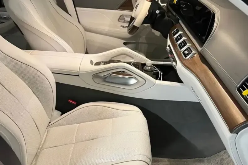 Mercedes-Benz GLS 600 din 2022 cu 55.000 km - oferta MER159447 - foto 18