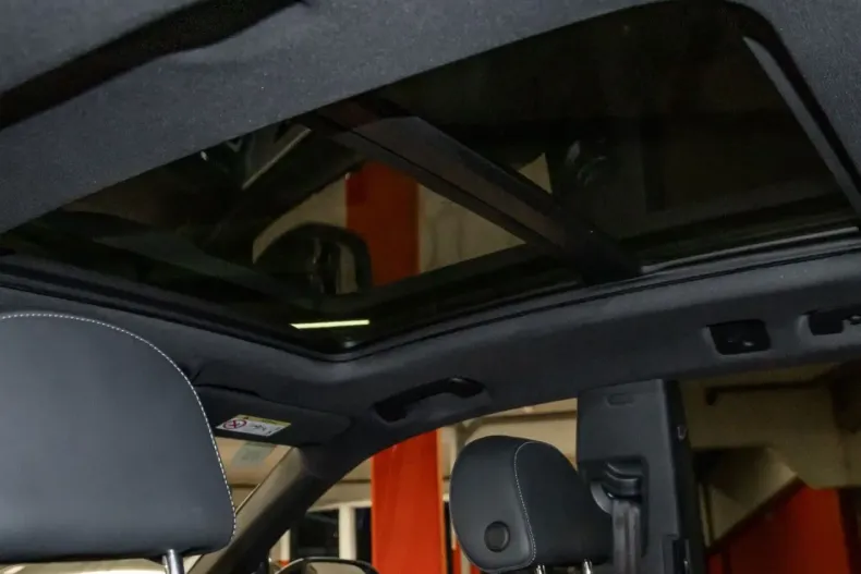 Audi Q8 din 2025 cu 27.375 km - oferta AUD159460 - foto 13