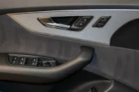 Audi Q8 din 2025 cu 27.375 km - oferta AUD159460 - foto 18