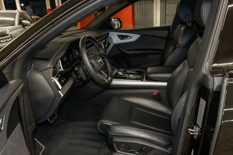 Audi Q8 din 2025 cu 27.375 km - oferta AUD159460 - foto 19